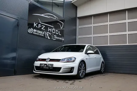 Volkswagen Golf GTI 2,0 TSI Performance