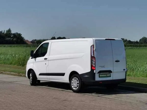 Ford Transit Custom 2.0 TDCI L1H1 AUT Image 5